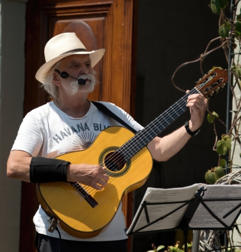 7R39681-topaz-faceai-denoiseraw